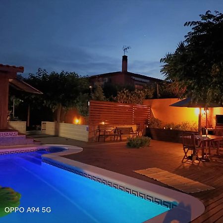 VILLA DU LAC spéciale FAMILLE, piscine et CONFORT Riudecanyes Esterno foto