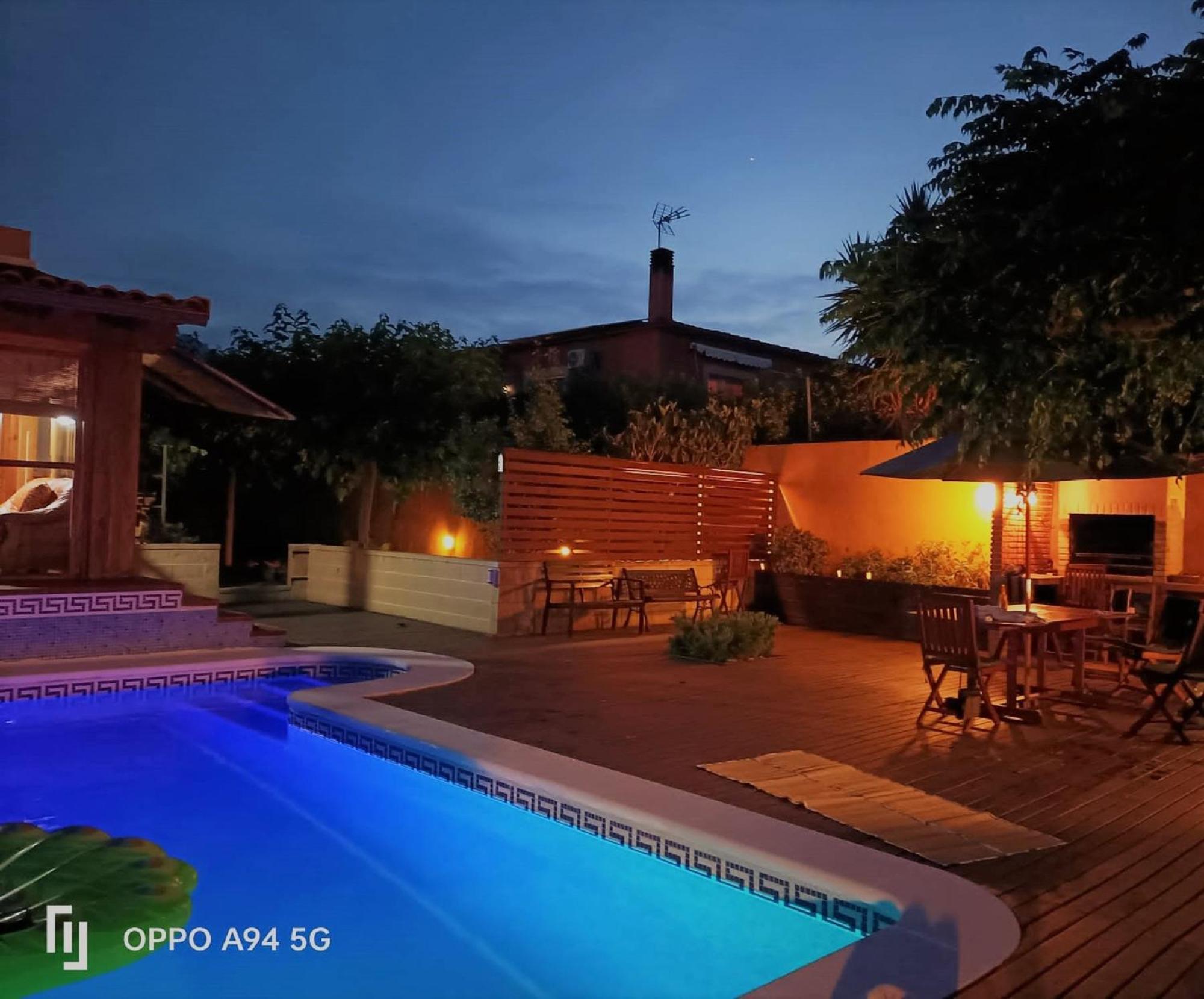 VILLA DU LAC spéciale FAMILLE, piscine et CONFORT Riudecanyes Esterno foto