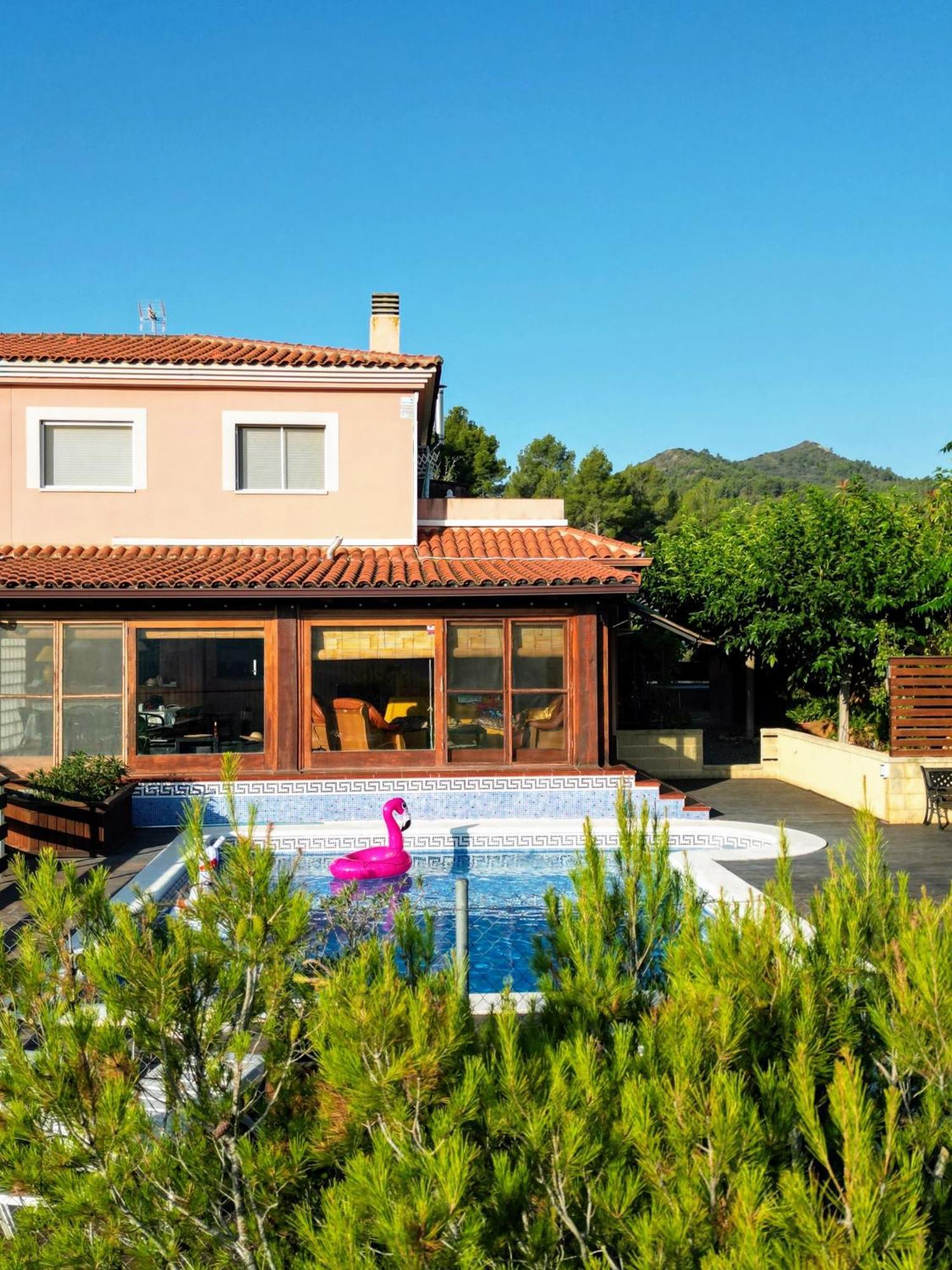 VILLA DU LAC spéciale FAMILLE, piscine et CONFORT Riudecanyes Esterno foto