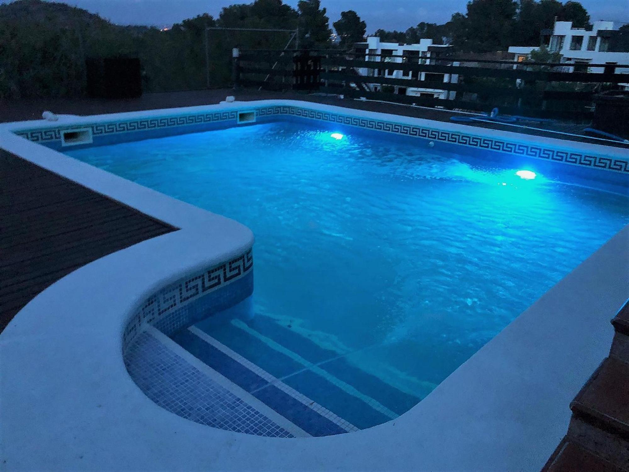 VILLA DU LAC spéciale FAMILLE, piscine et CONFORT Riudecanyes Esterno foto