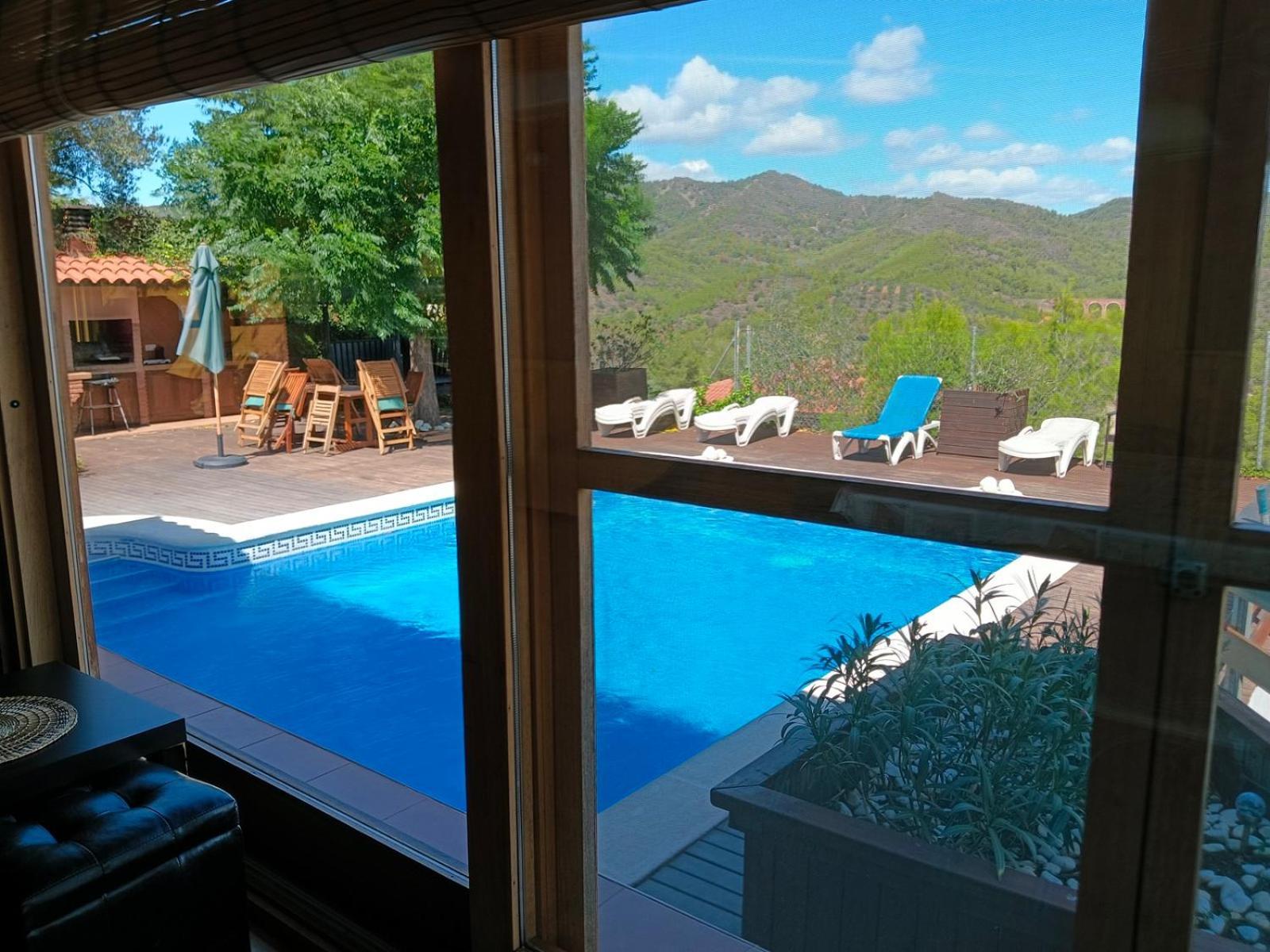 VILLA DU LAC spéciale FAMILLE, piscine et CONFORT Riudecanyes Esterno foto