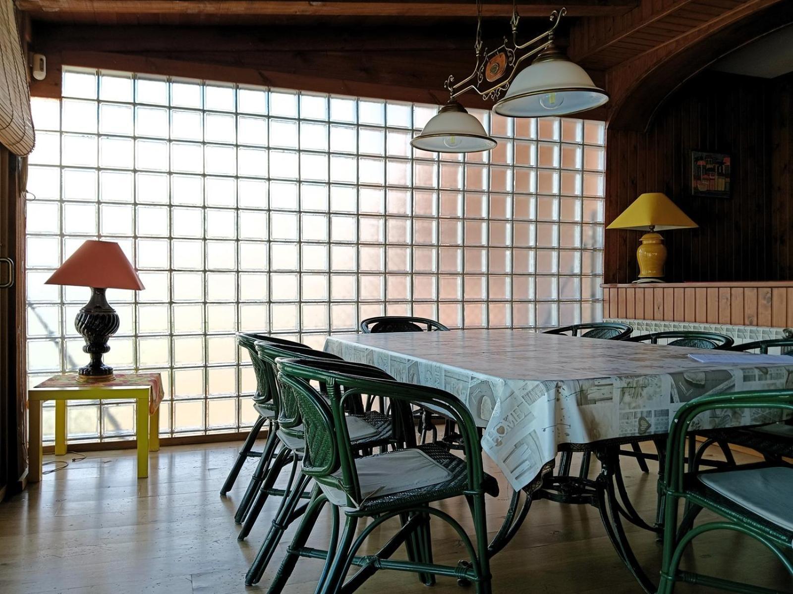 VILLA DU LAC spéciale FAMILLE, piscine et CONFORT Riudecanyes Esterno foto