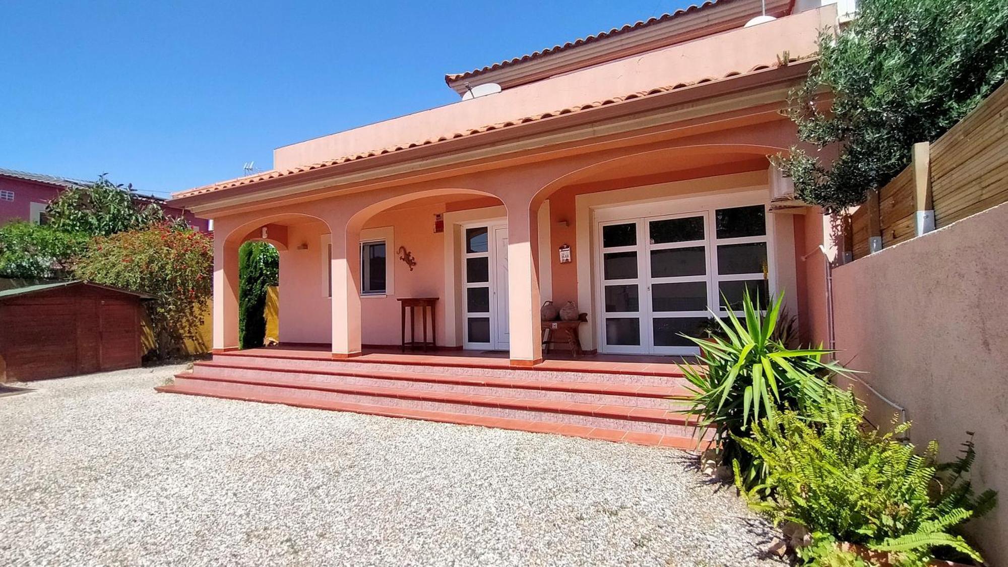 VILLA DU LAC spéciale FAMILLE, piscine et CONFORT Riudecanyes Esterno foto